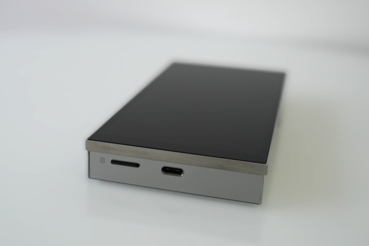 Astell&Kern PD10本体底部の画像
